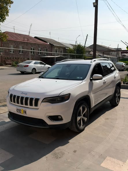 Jeep Cherokee 2020 — 14,300$