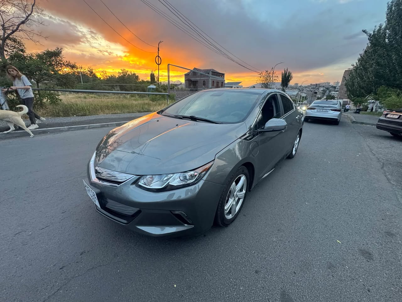Chevrolet Volt 2017 — 9,800$