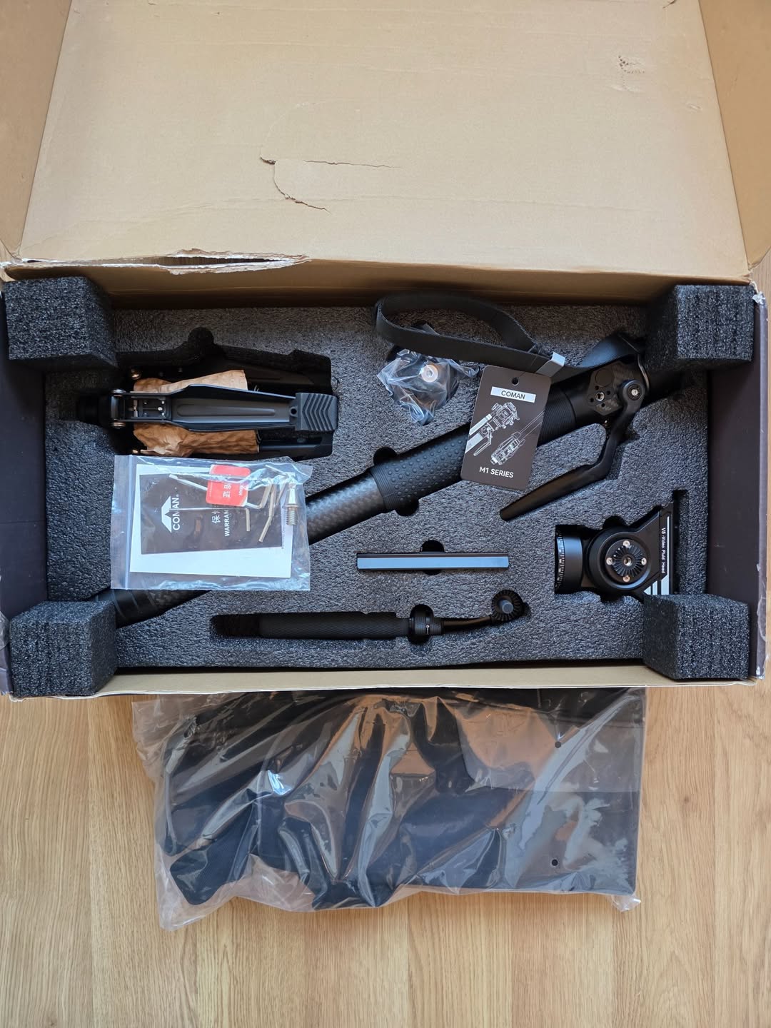 Satılır premium klasslı profesional karbon monopod - 1,100₾