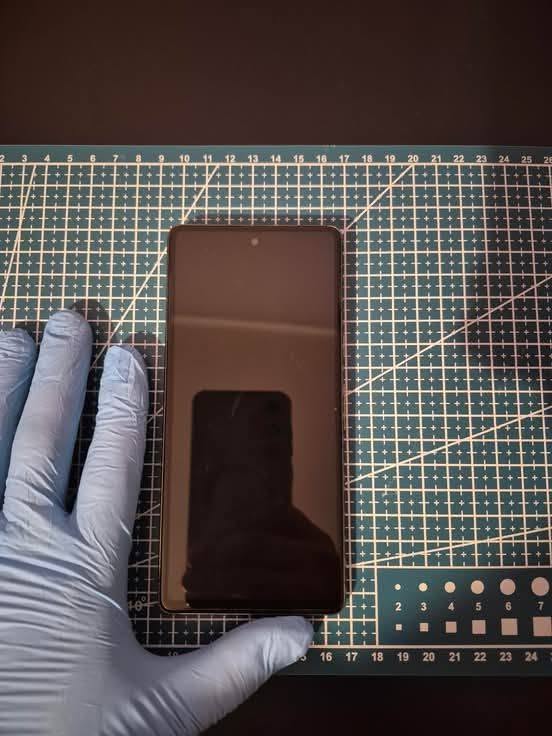 Google Pixel 7 costs $8