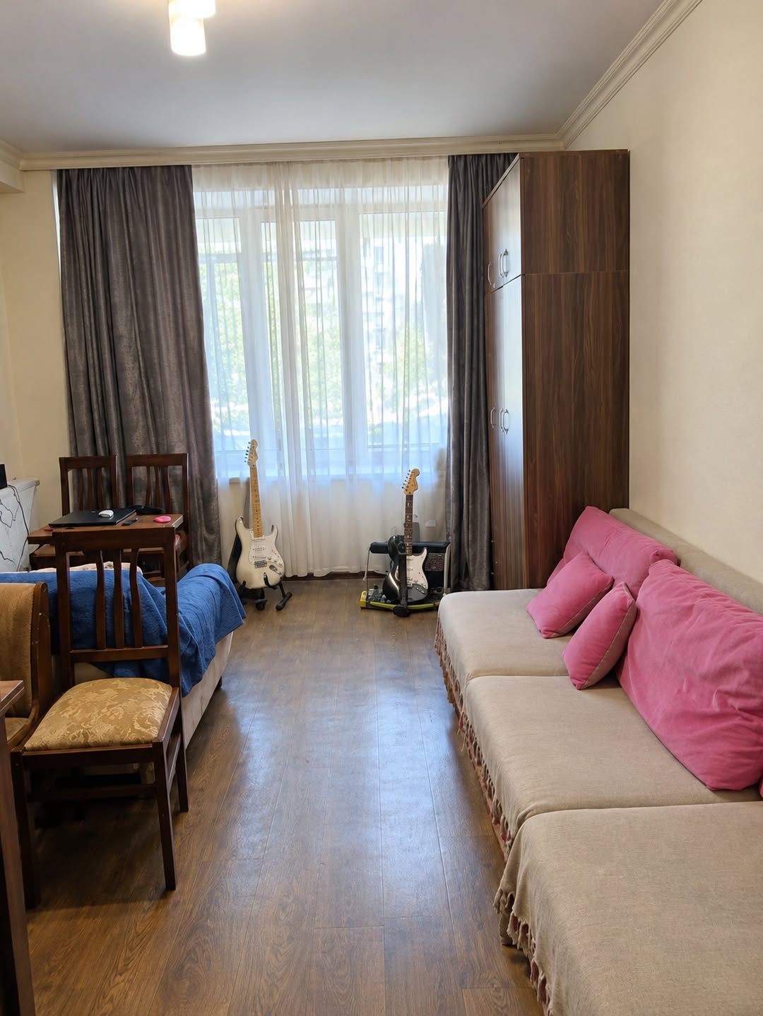 იყიდება 2-ოთახიანი ბინა დიდ დიღომში 60 — 60,000$