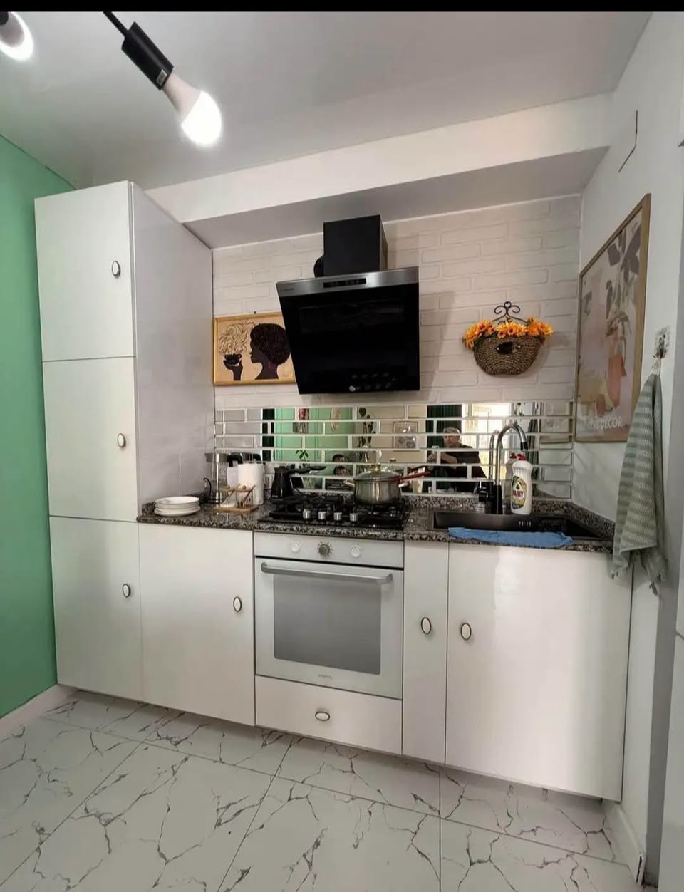 იყიდება ბინა, ბათუმი — $145,000