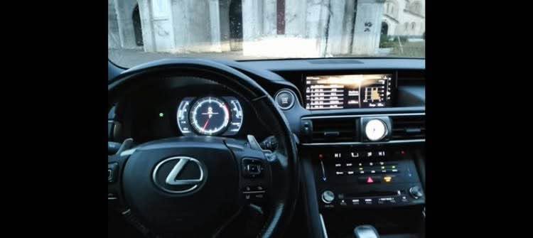 Lexus IS — 16,000$