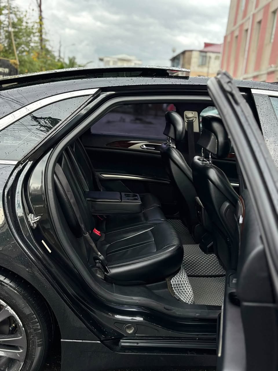 Lincoln MKZ 2014 — 7,700$