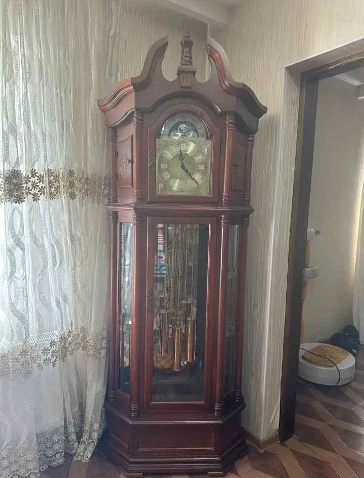 Классические механические башенные часы