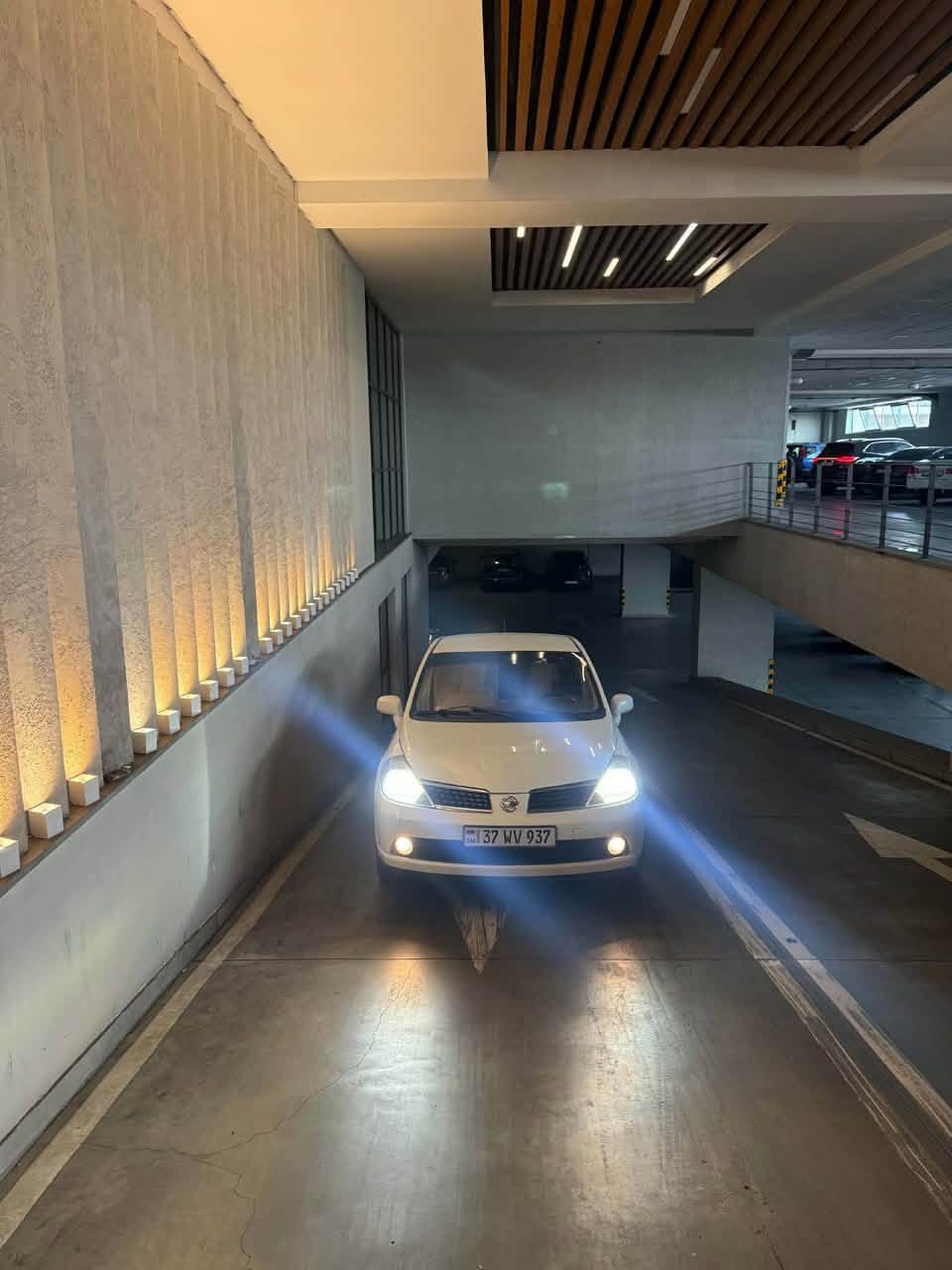 Nissan Tiida 2007