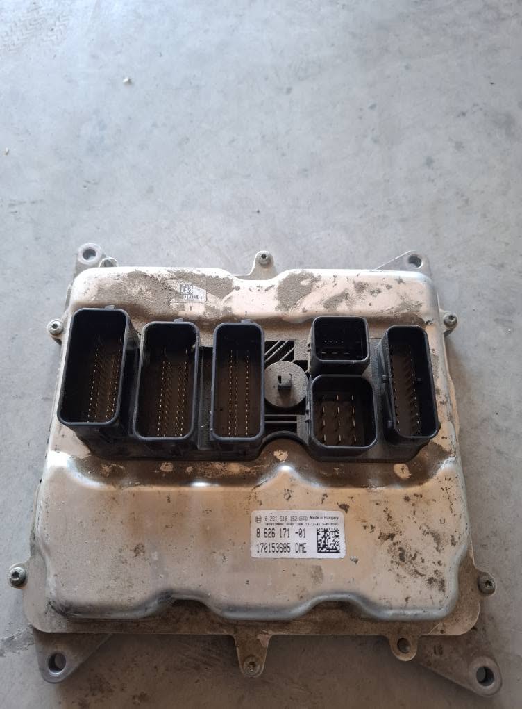 BMW F30 2014 N20 mühərrik ECU-su