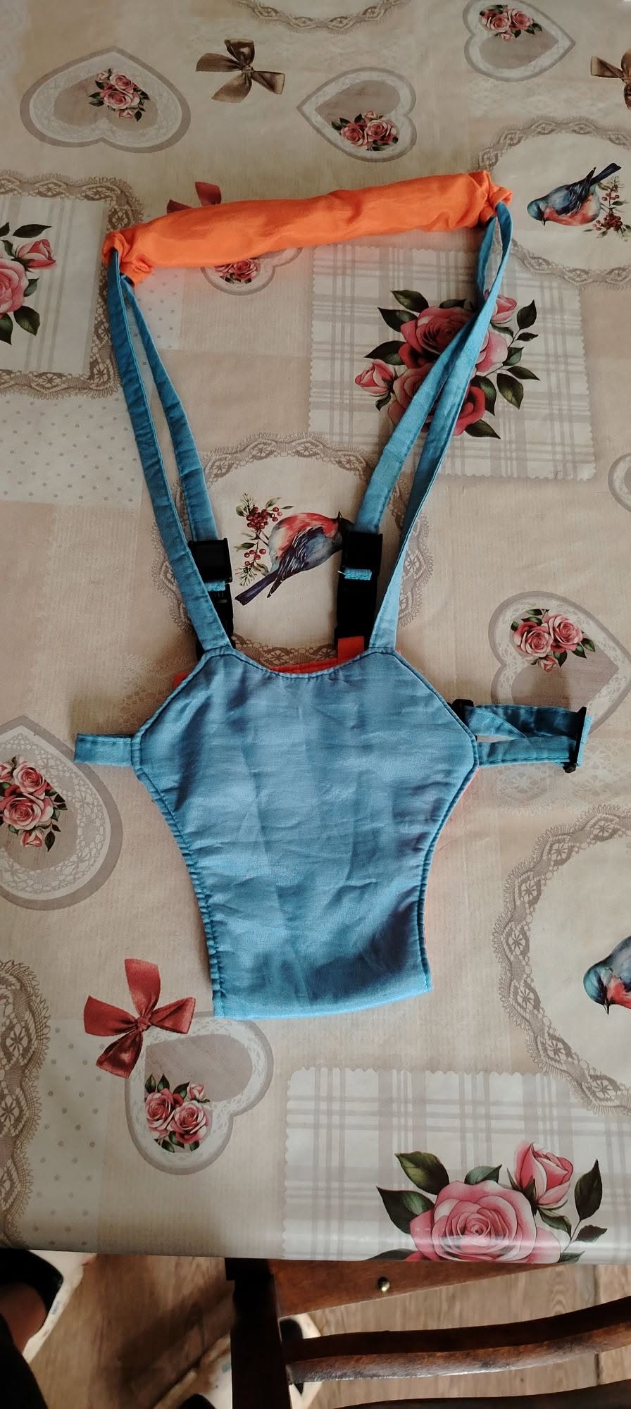 Çocuk kıyafeti satılık. 15 lari