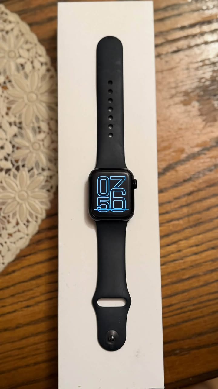 Apple Watch SE 2nd gen 40mm