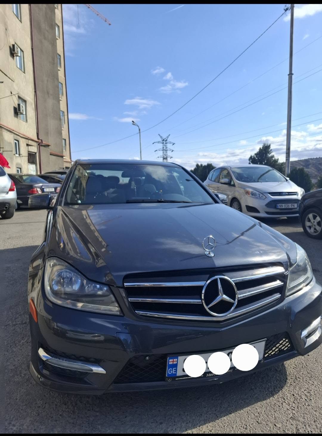 Mercedes c300 2010 — 5,500$