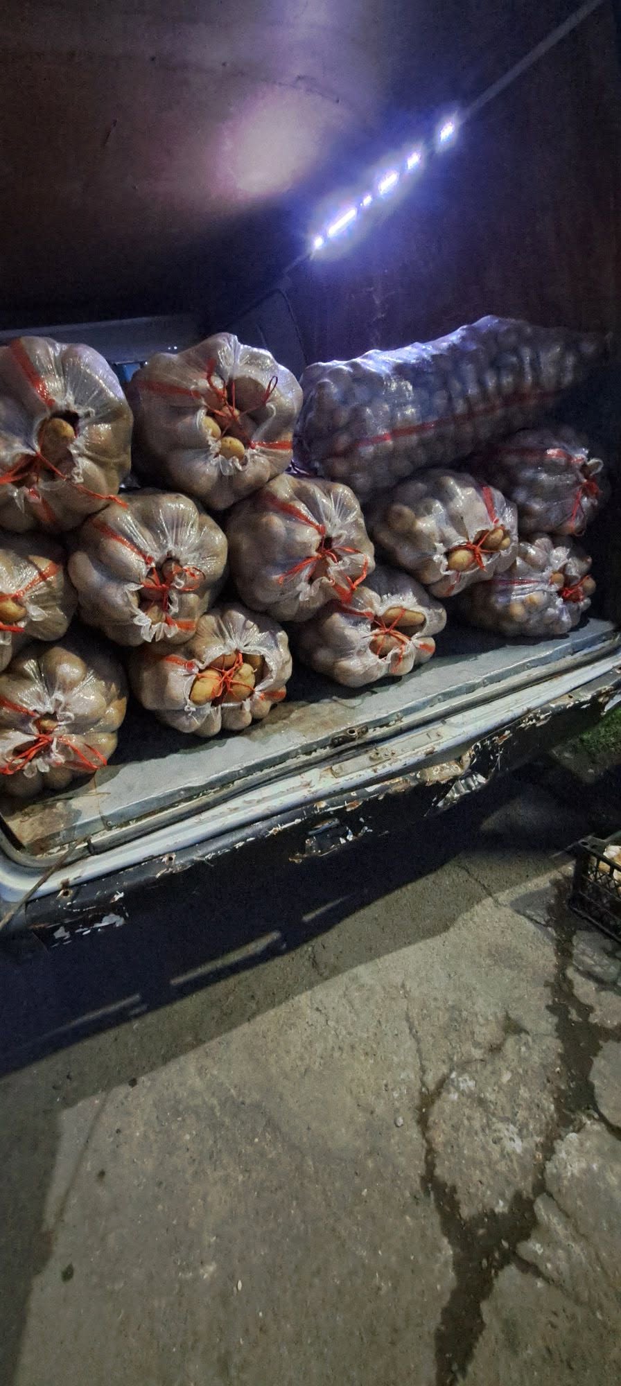 The price of potatoes in Vardenis is 150 drams.