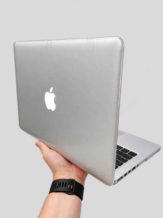 Характеристики: • Процессор: Intel Core i5