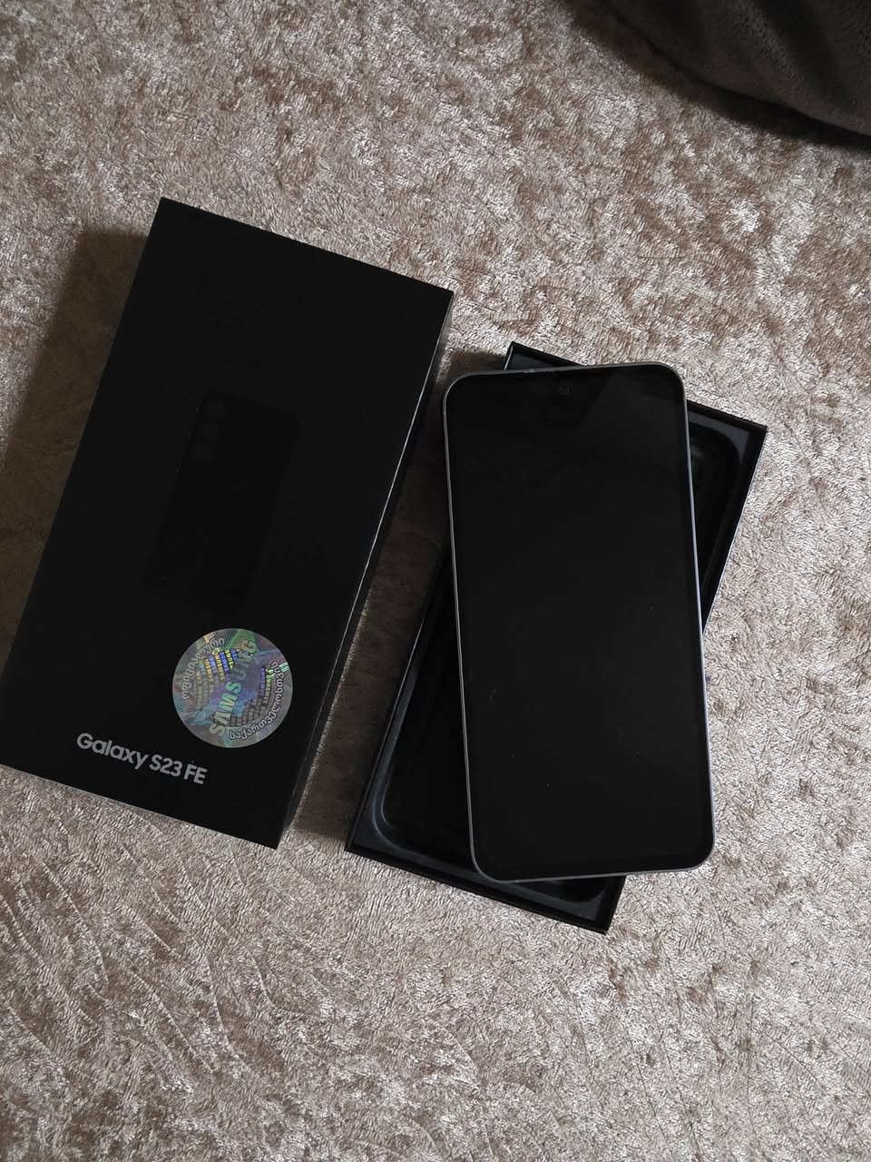 Satılık SAMUNG S23FE 256MB 8GB 800₾