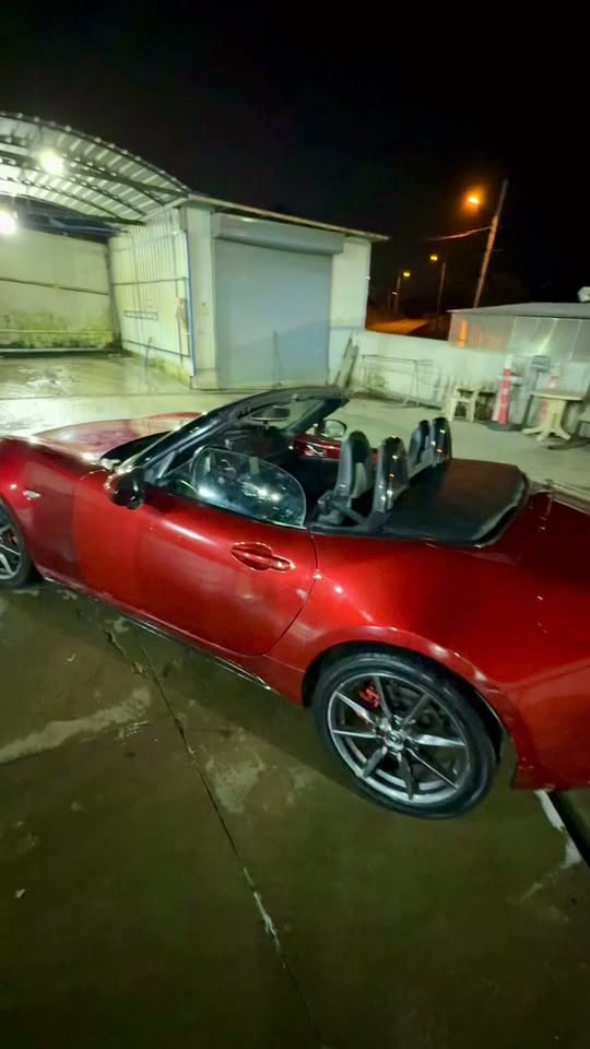 Mazda Miata 2016 — 9,750$
