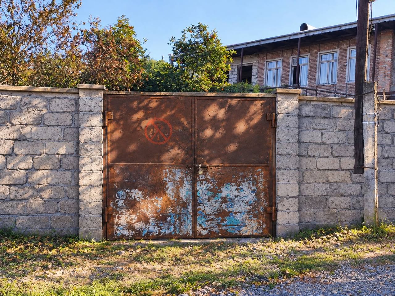 430₾-ə satılır. 4mm qalınlığında polad lövhədən