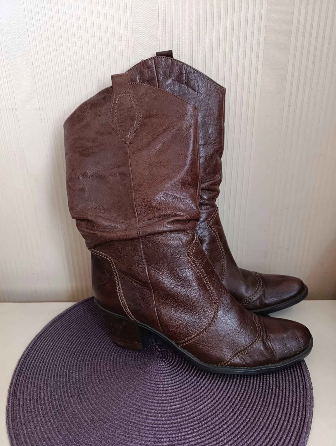 Brown leather cowboy boots, size 40