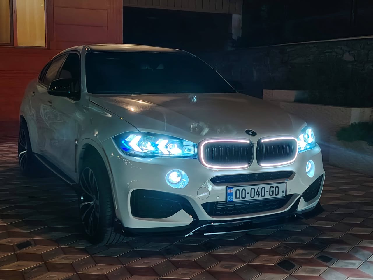 F16 M PAKET 2017 — 18,500$