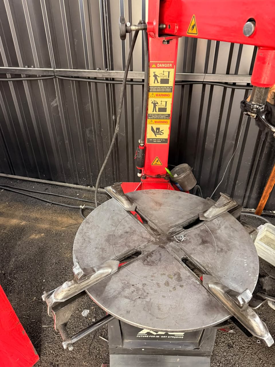 Vulcanization equipment is sold one crusher which