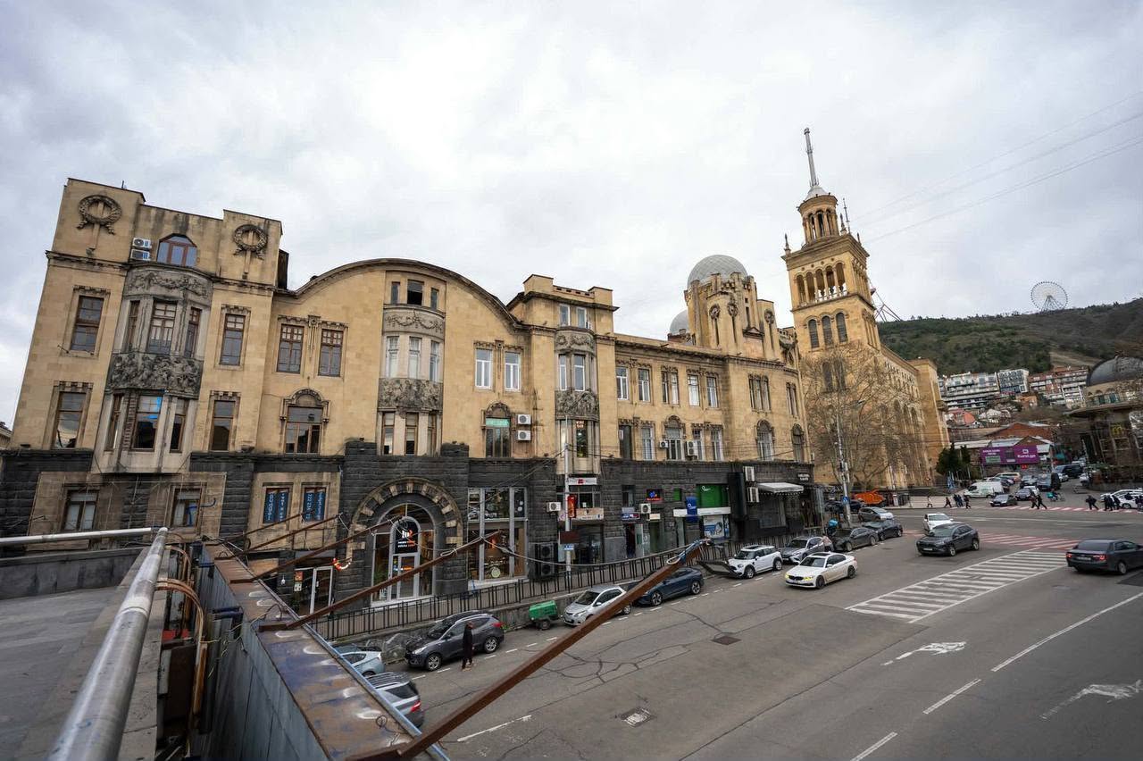 3 oda daire kiraya veriliyor, Tiflis - $1,400
