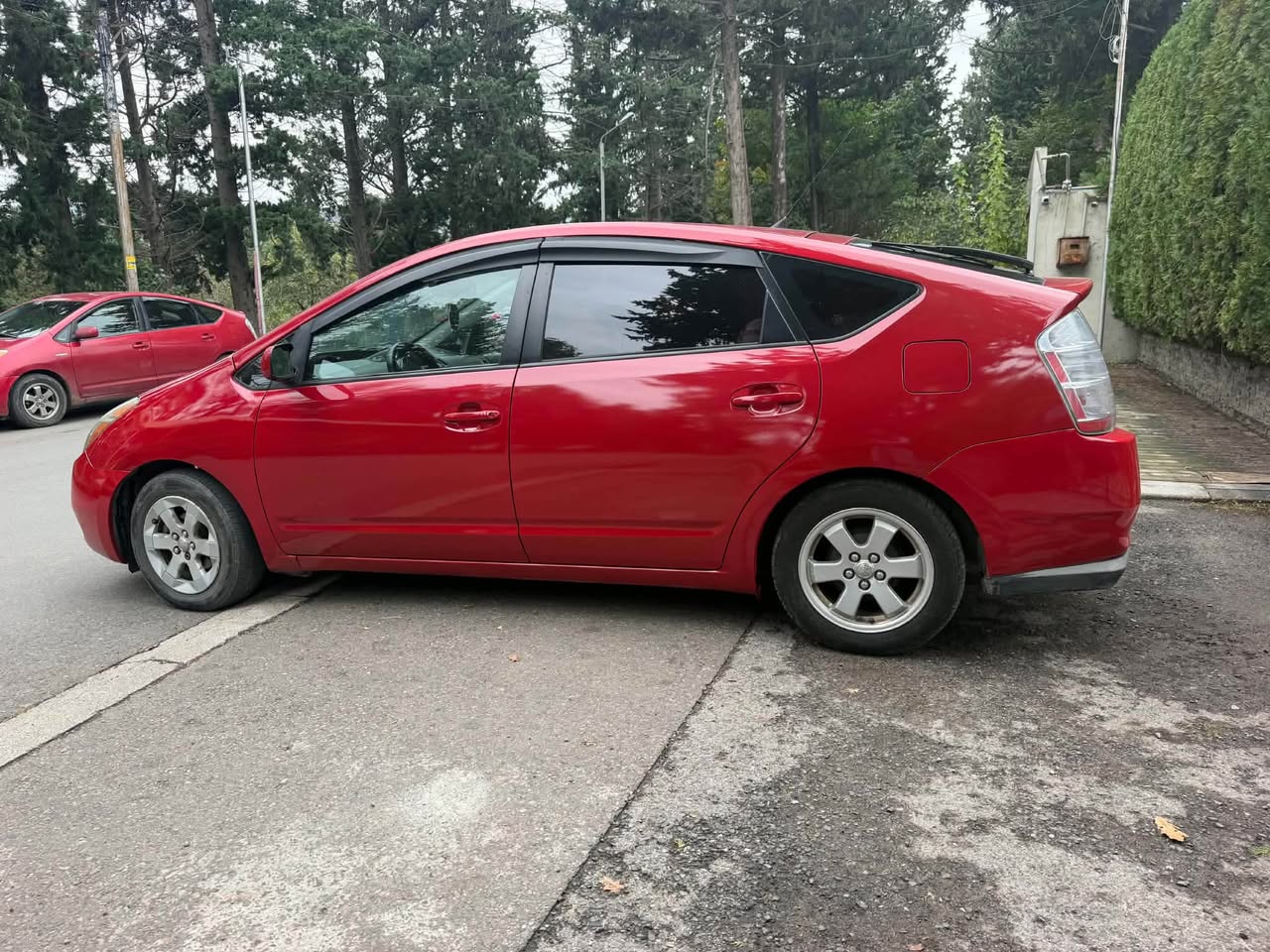 2008 hybrid, good condition, $3500