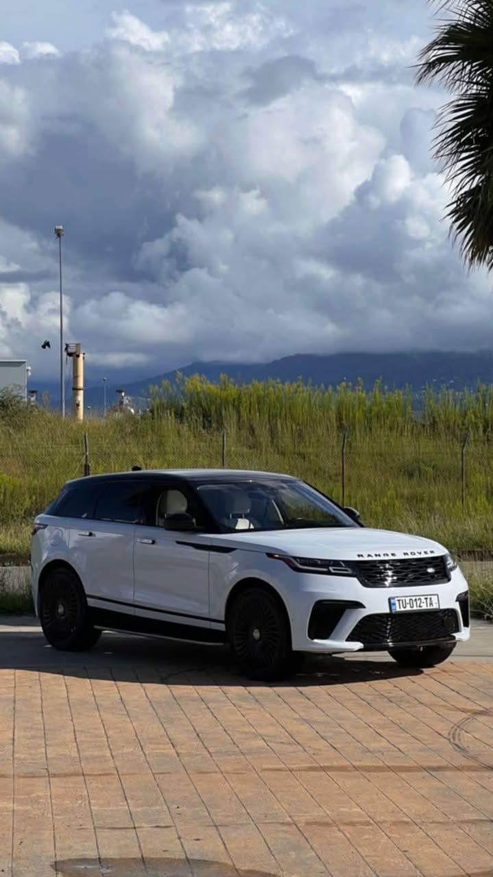იყიდება 2019 წლიანი ველარი , 4500 — 19,000$
