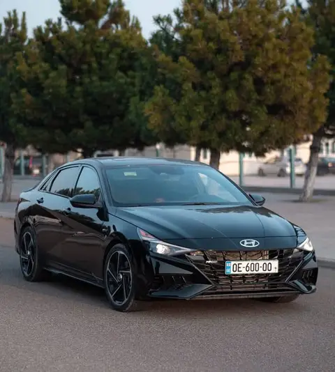 Hyundai Elantra 2022