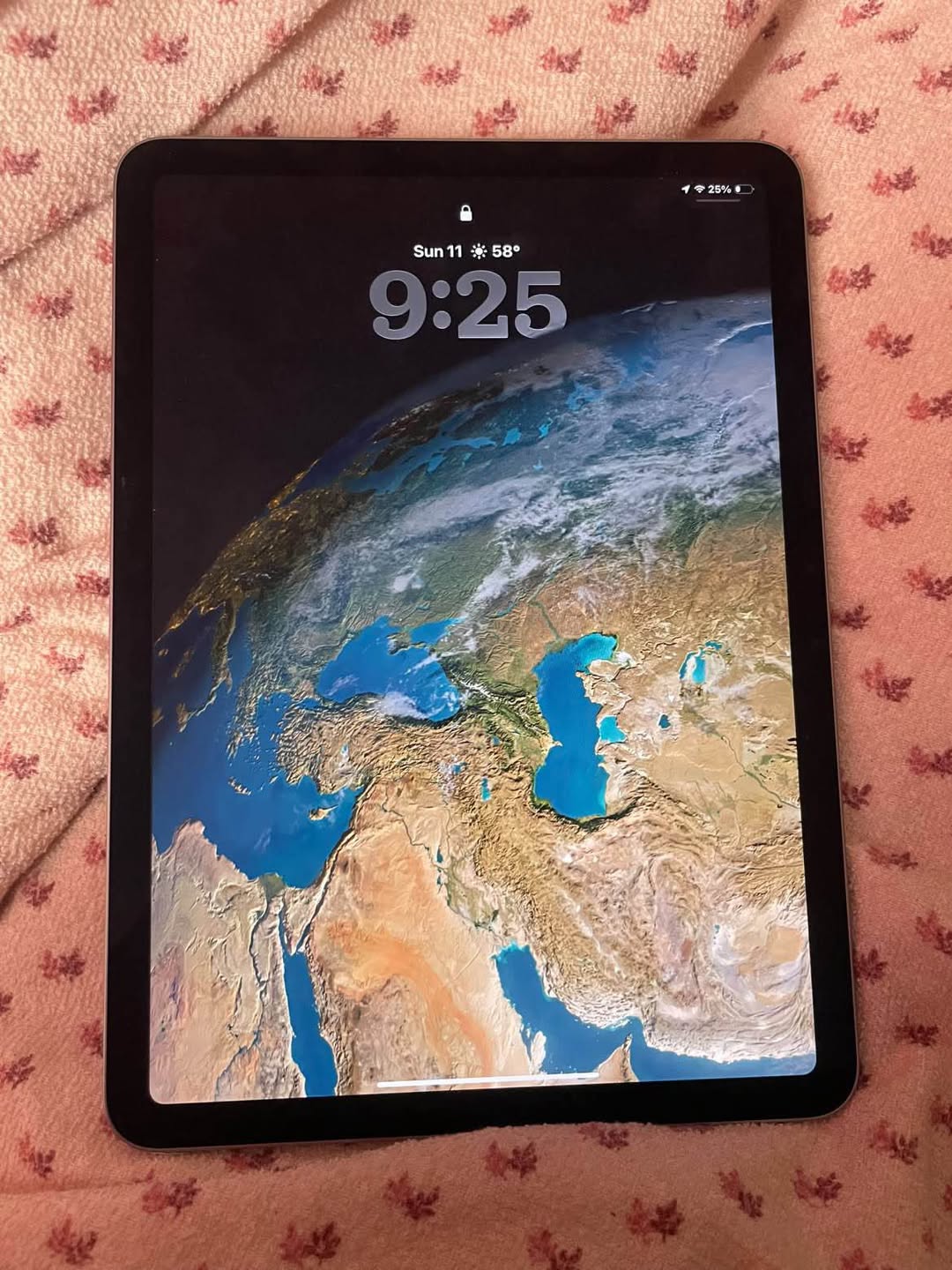 Satılır Apple iPad Air 11″ M3 2025 — 1,600₾