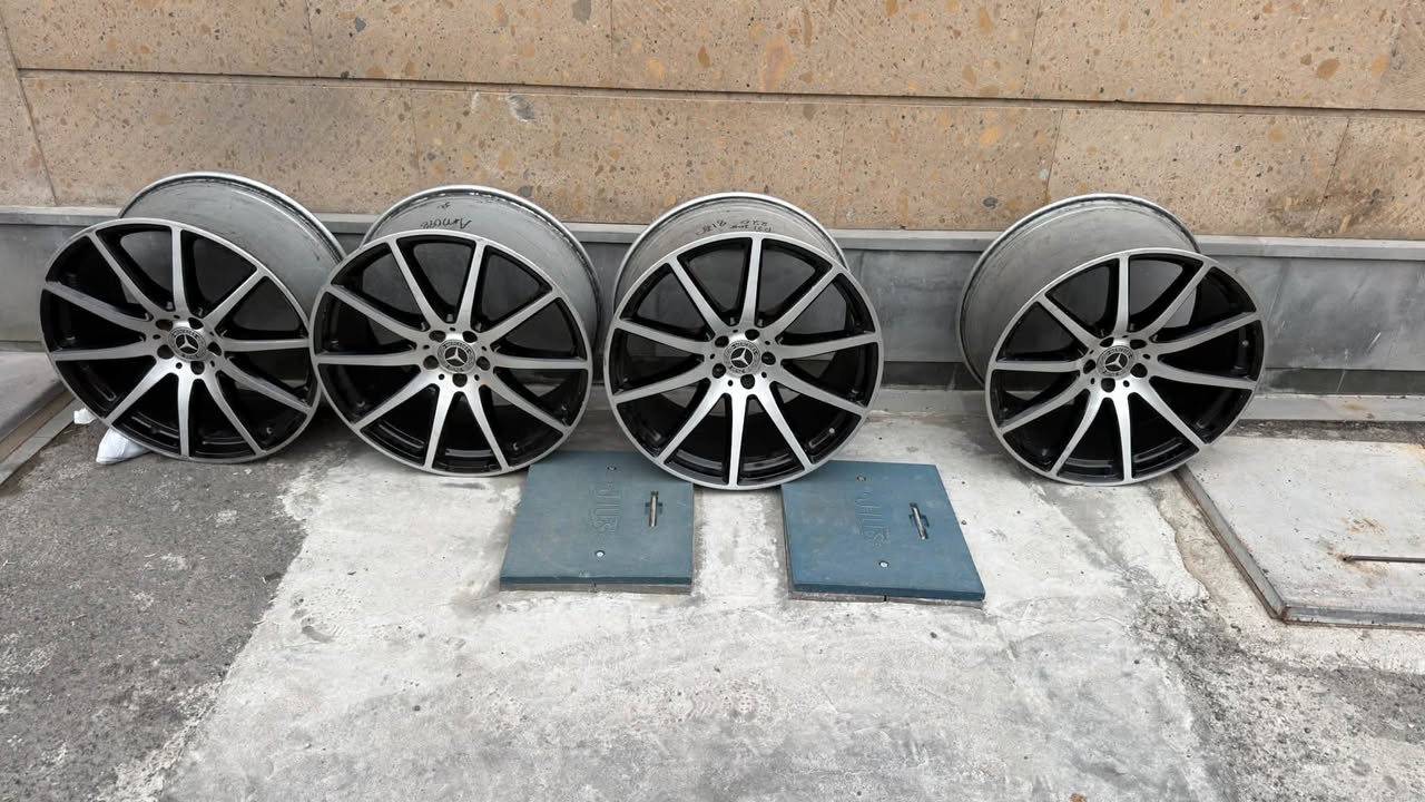 GLE 220000