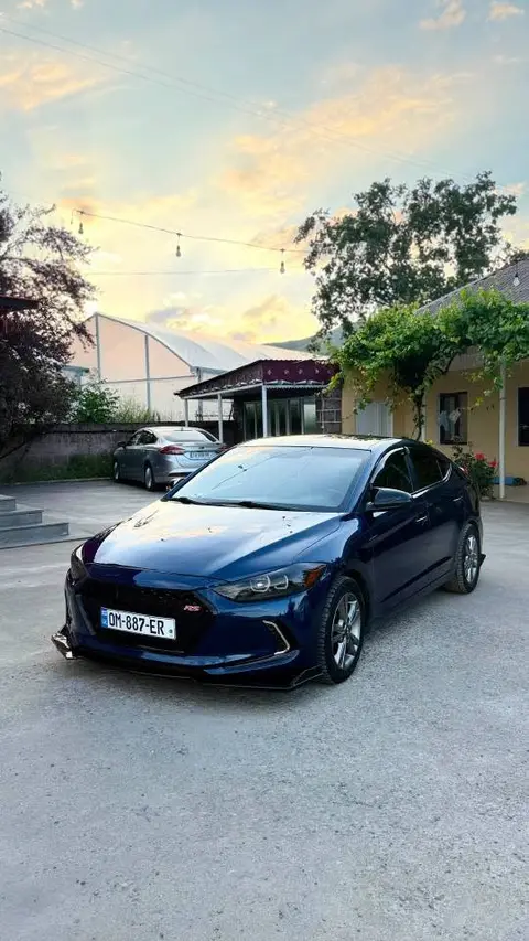 Hyundai Elantra 2016