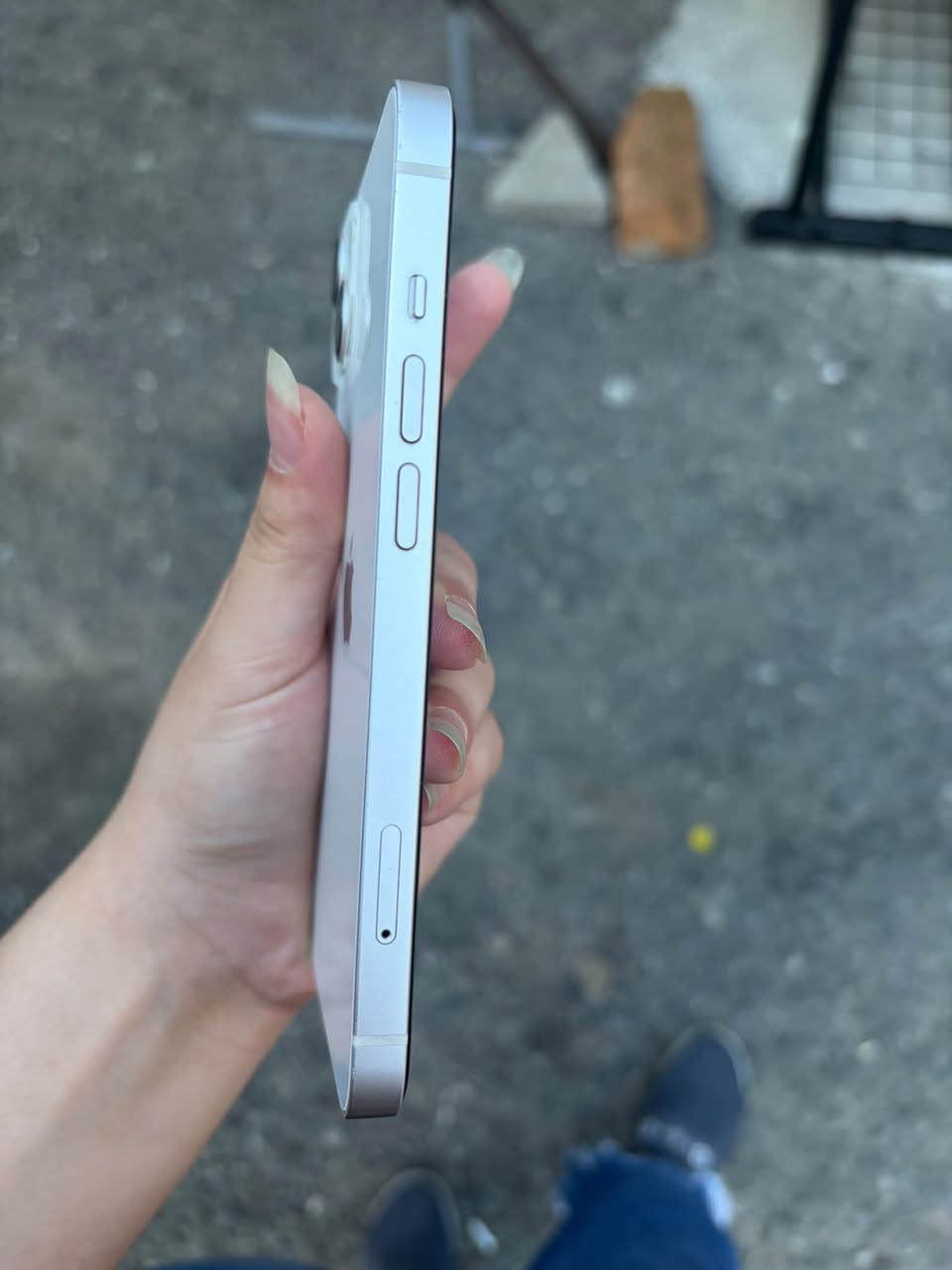 iPhone վաճառքի համար, ոչինչ չի փոխարինված