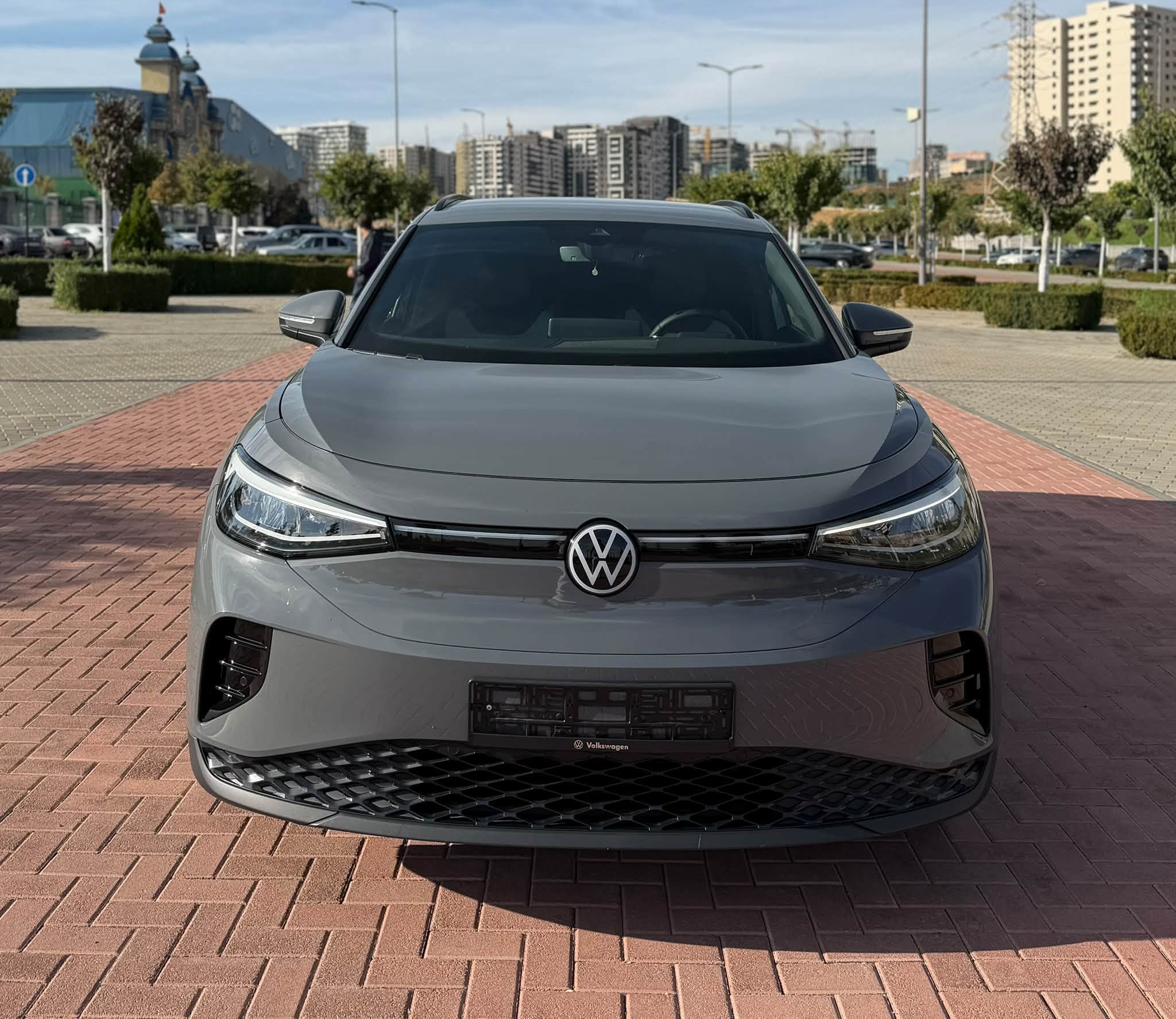 Volkswagen ID4 2023 — 22,700$