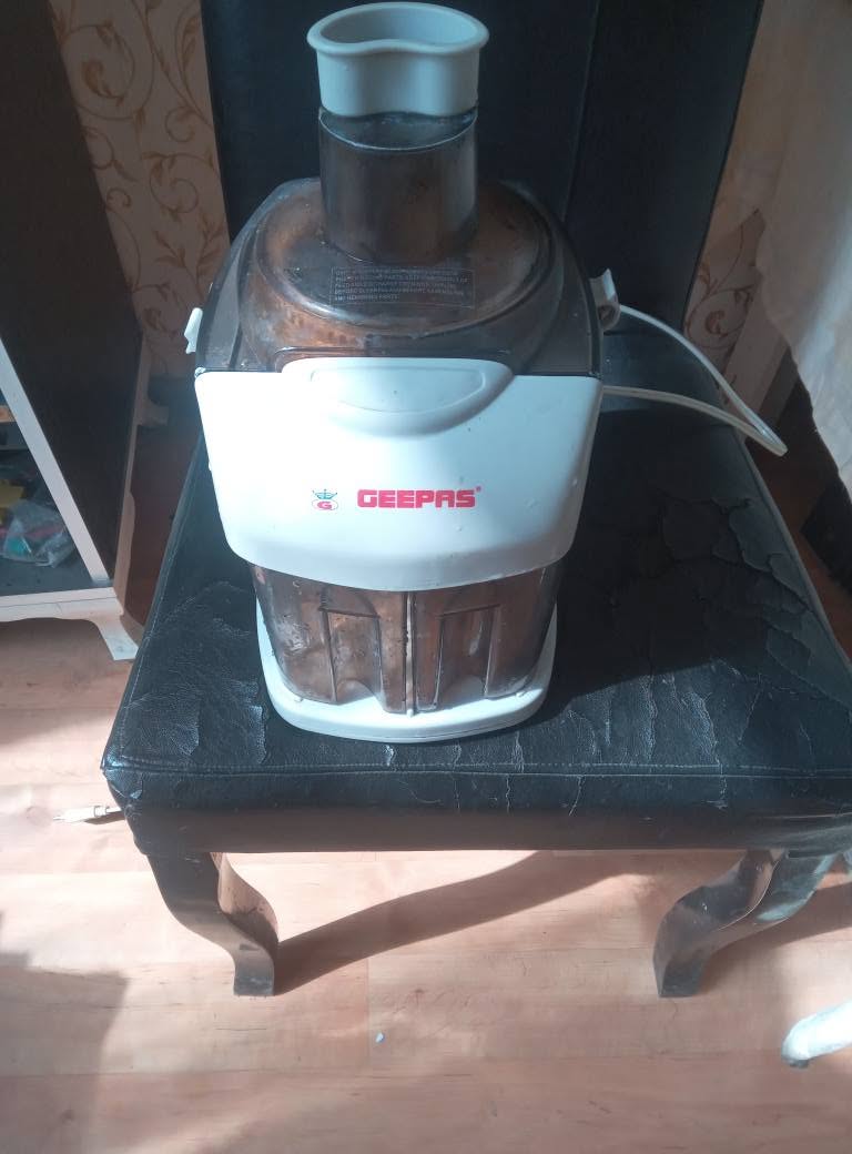 Ev eşyaları düşük fiyatlarla Meyve Sıkacağı