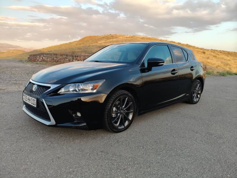 Lexus CT 2012