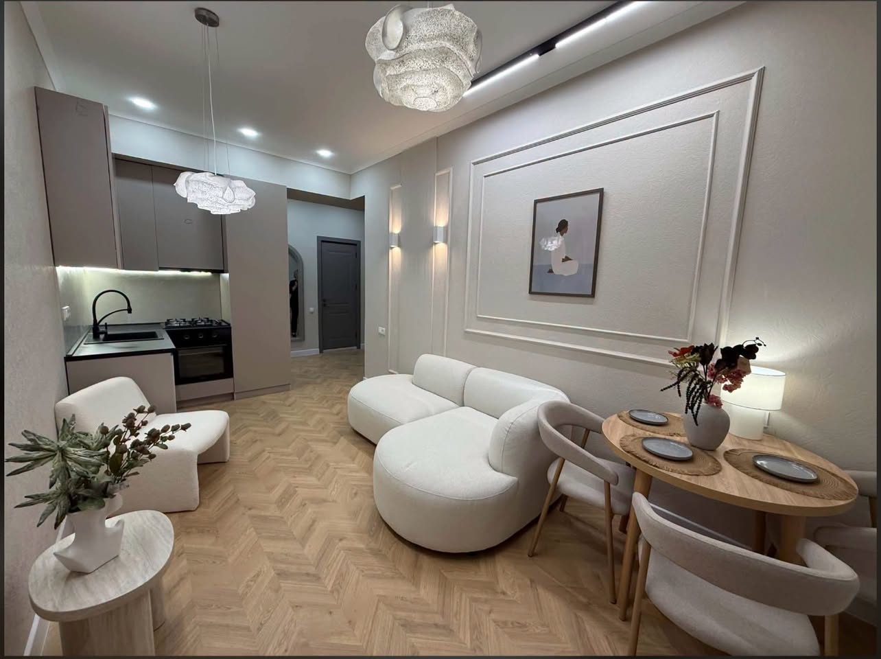 2-room apartment for rent, Tbilisi — $1,000