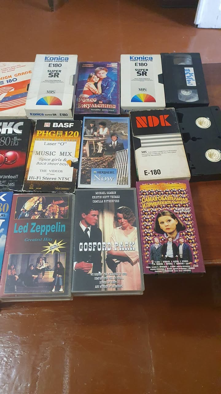 20 videokaset, qiyməti 50 lari