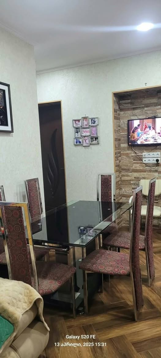 Cam masa 10 kişi için açılır - 500₾