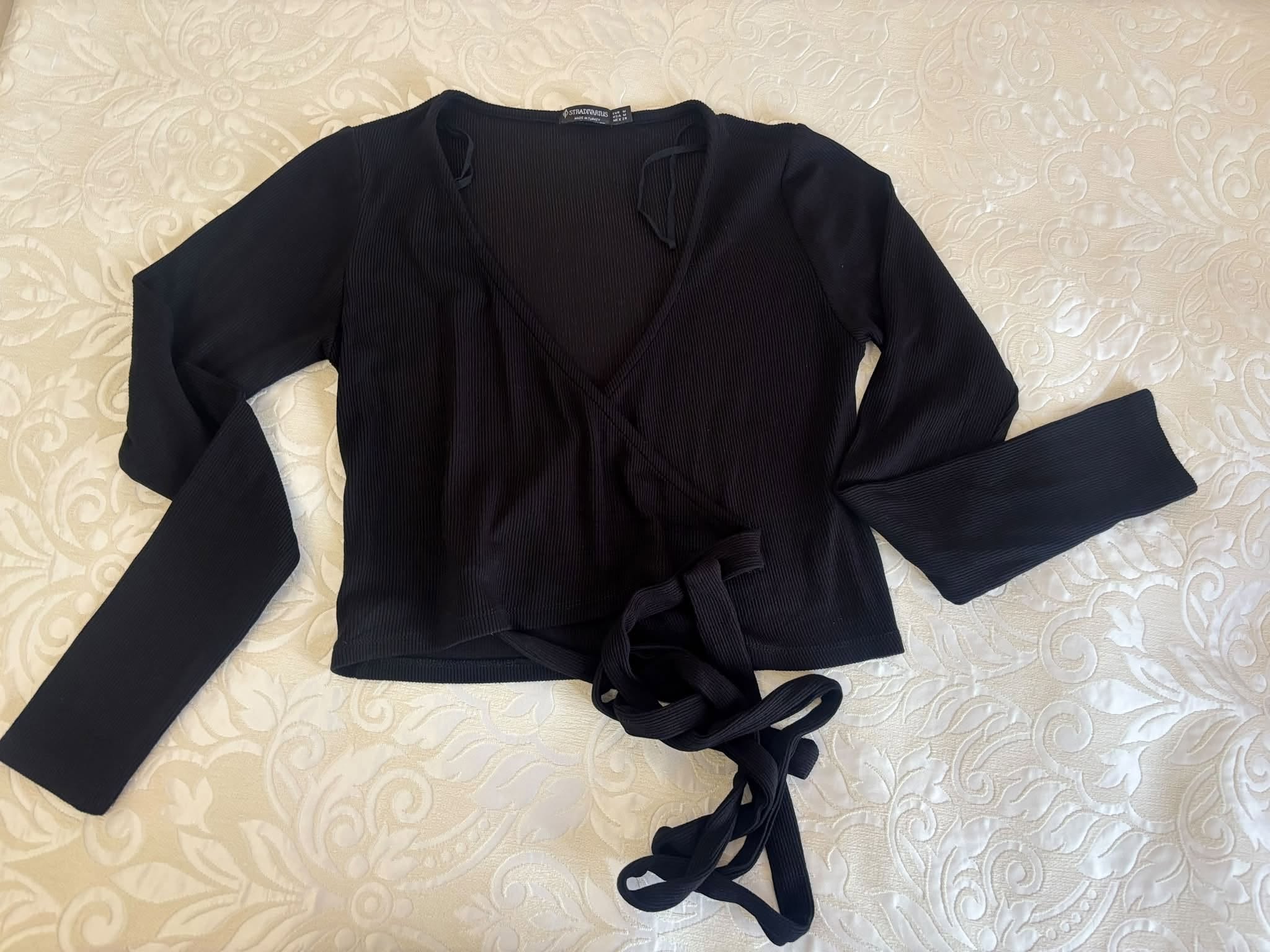 Stradivarius შავი ზედა, S/M