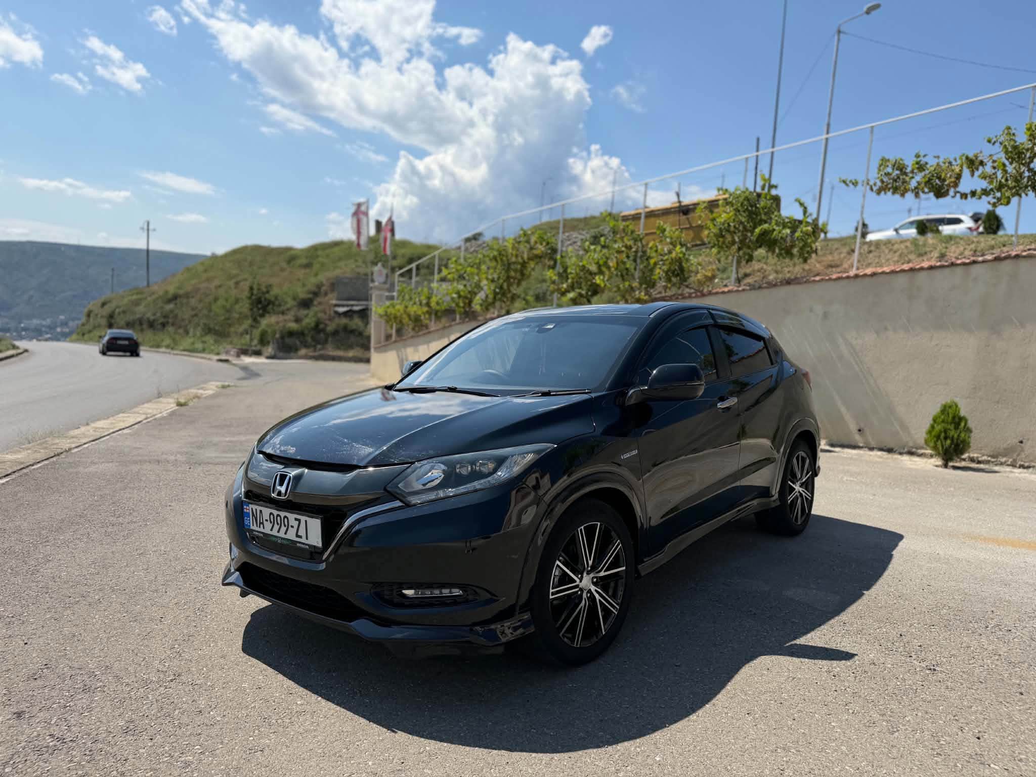 Honda Vezel 2016