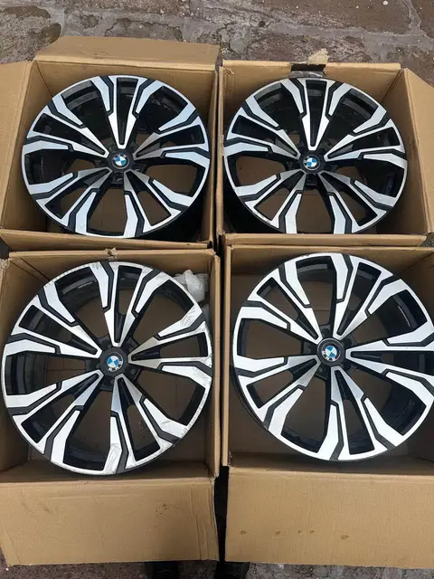 Автомобиль — 250,000 AMD