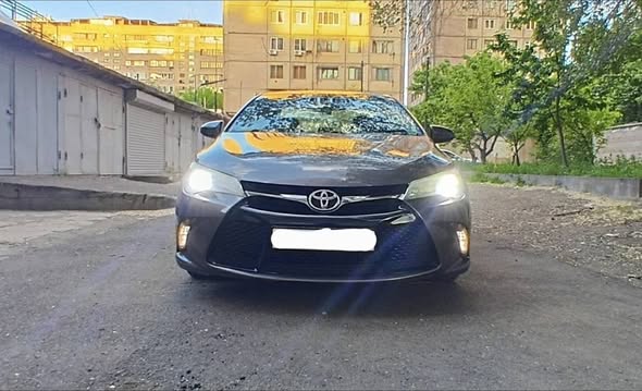 Toyota Camry 2015