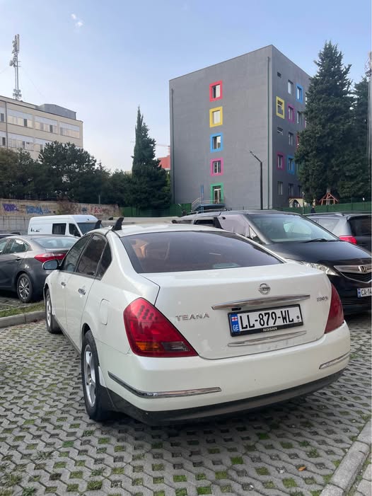 იყიდება Nissan Teana 2007 წლის, 2.3 — 1,200$