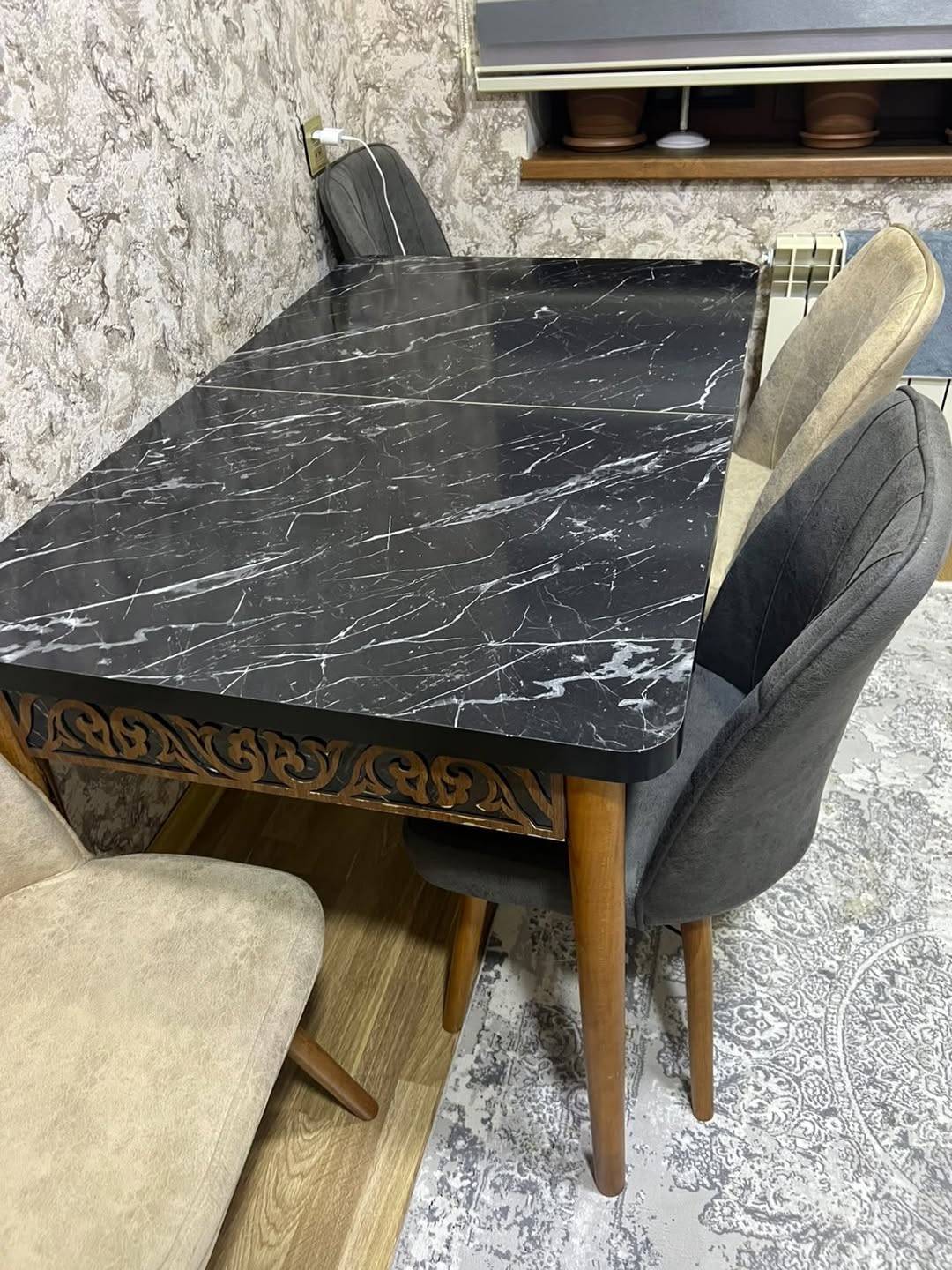 Mobilya — 250₼