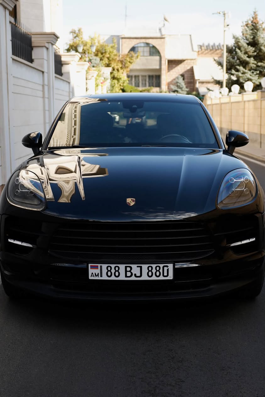 Porsche Macan 2021