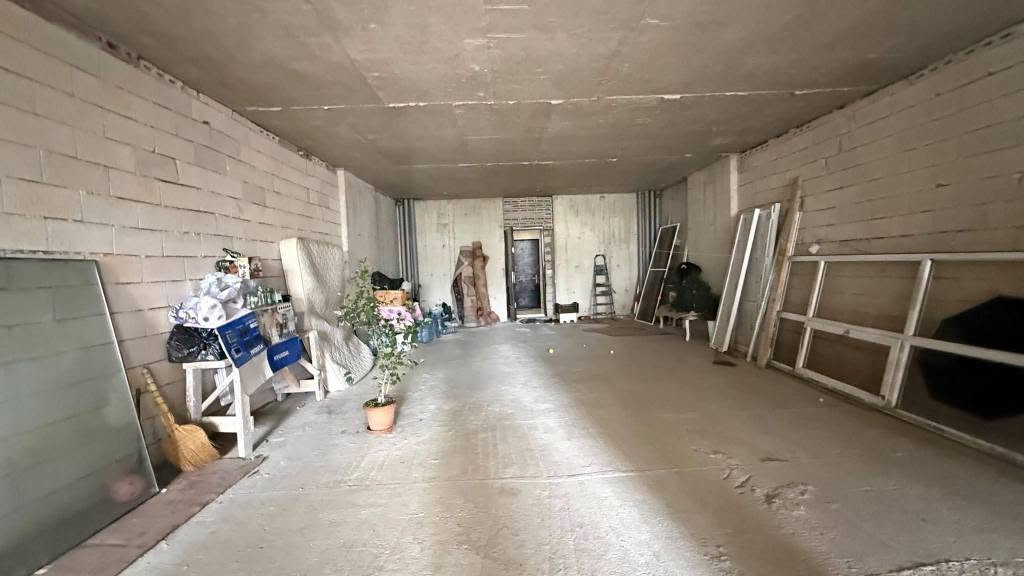 Коммерческая площадь, Батуми — $950