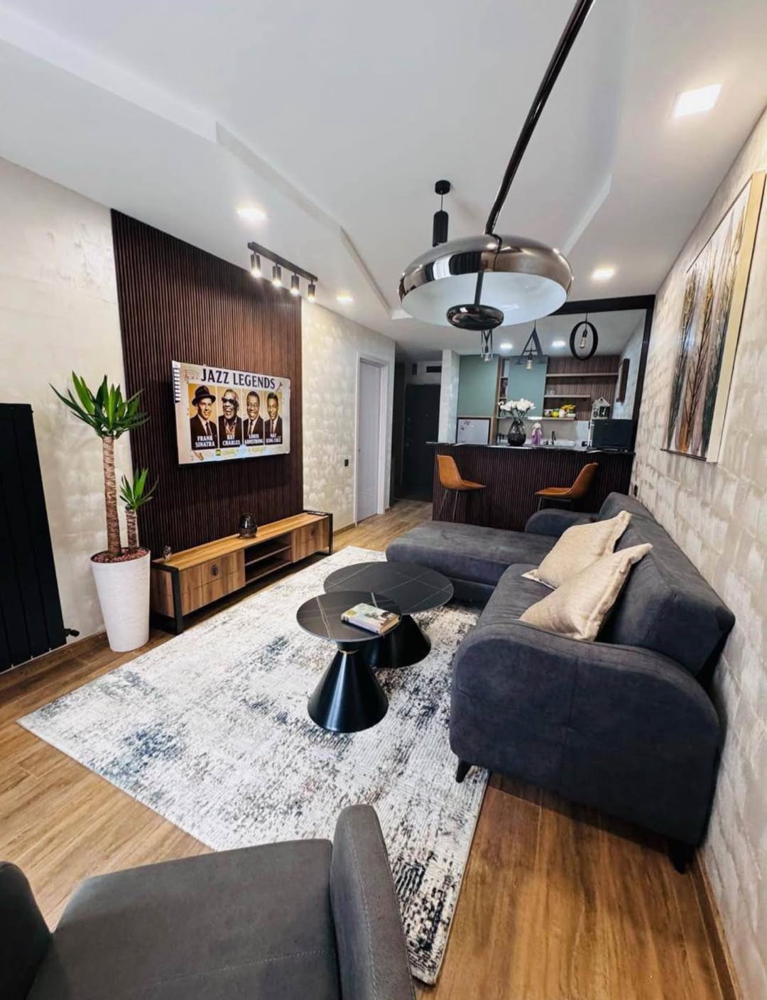 🏡🛍️ Metro City yakınında kiralık sevimli 1945 — 1,100$