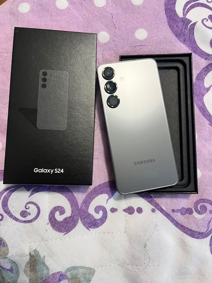 Samsung Galaxy S24 128GB, perfect condition