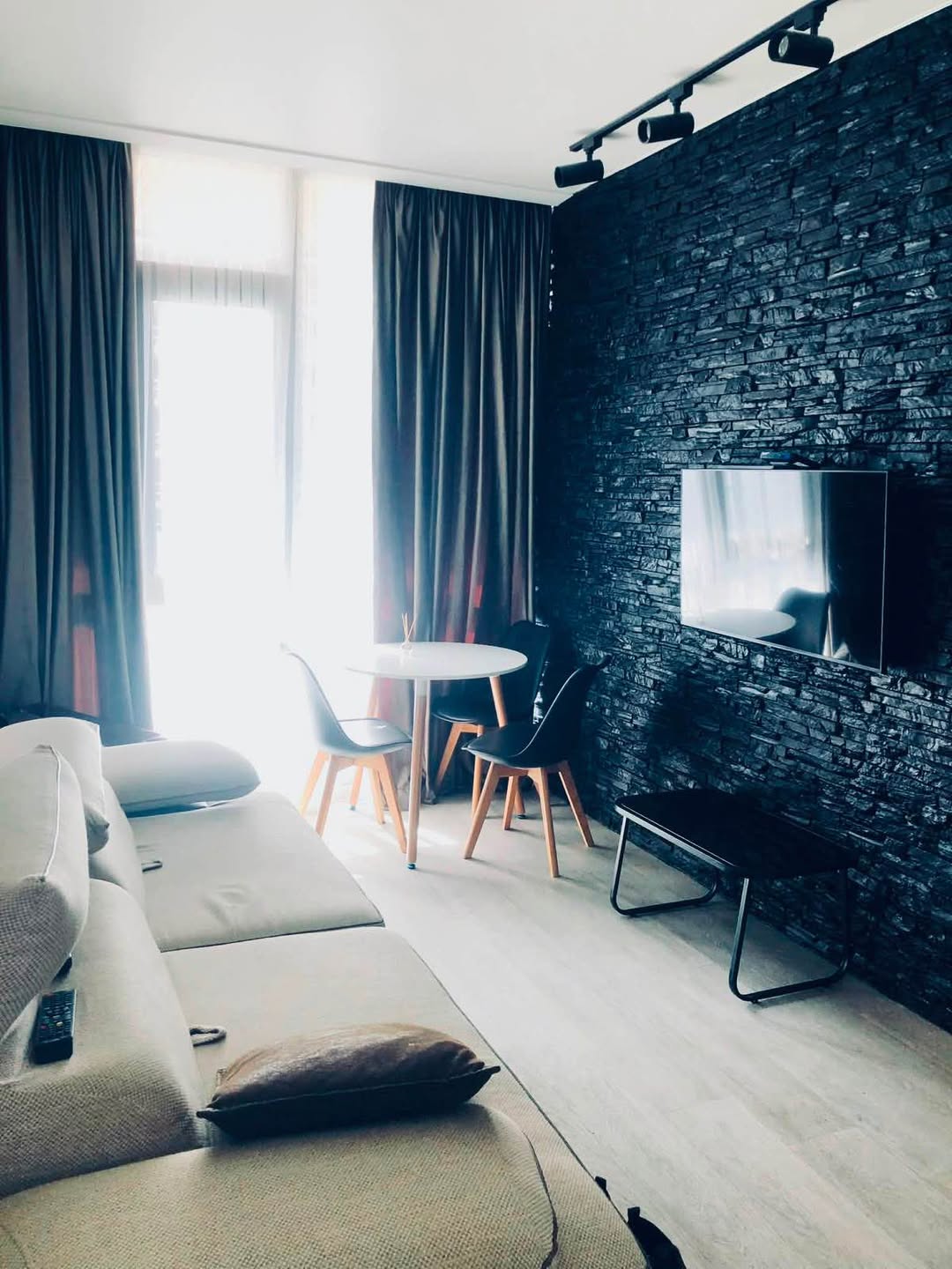 იჯარით გასაცემია 1 ოთახიანი ბინა, ბათუმი — $500