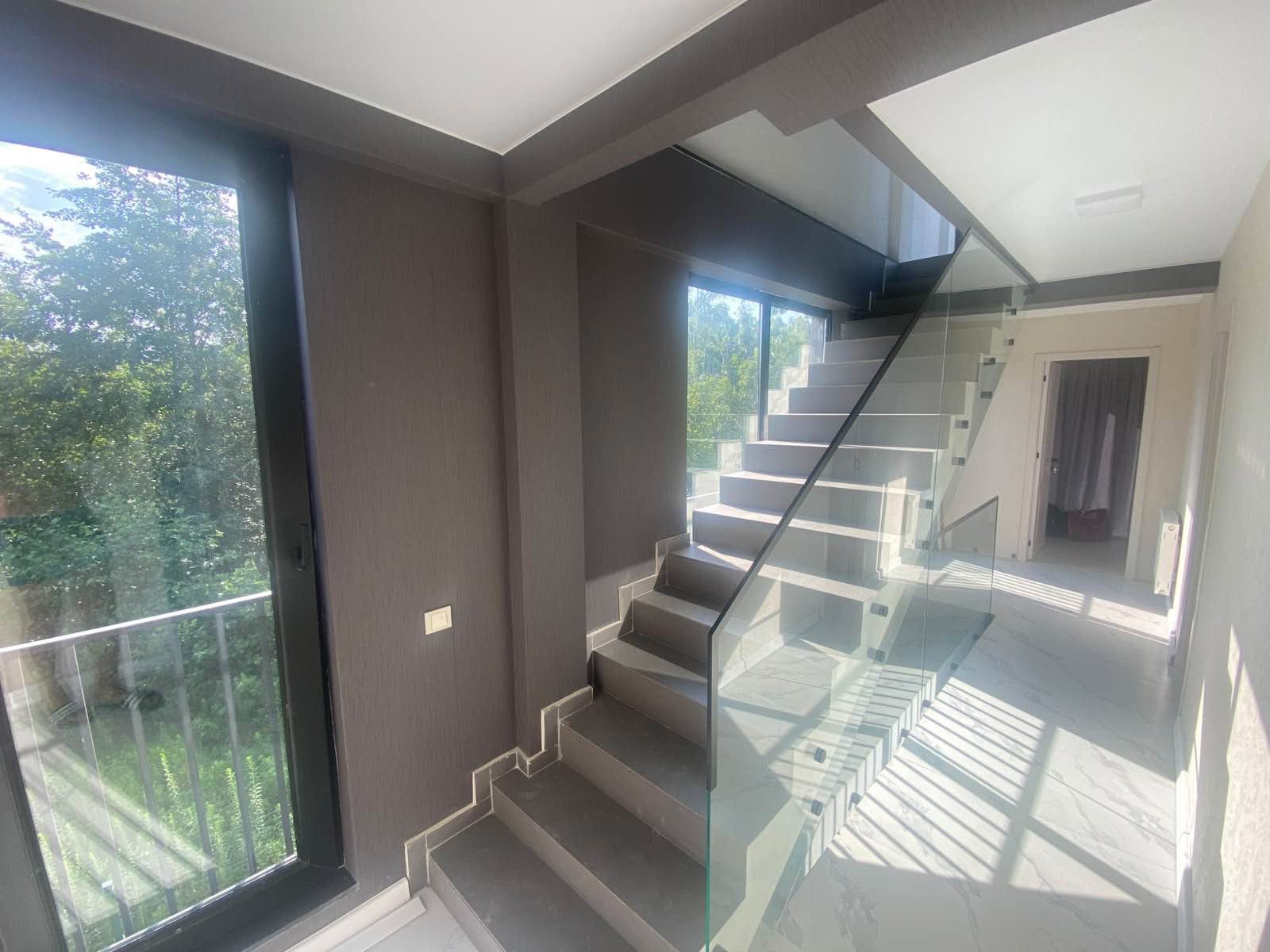 სახლი, თბილისი — $245,000