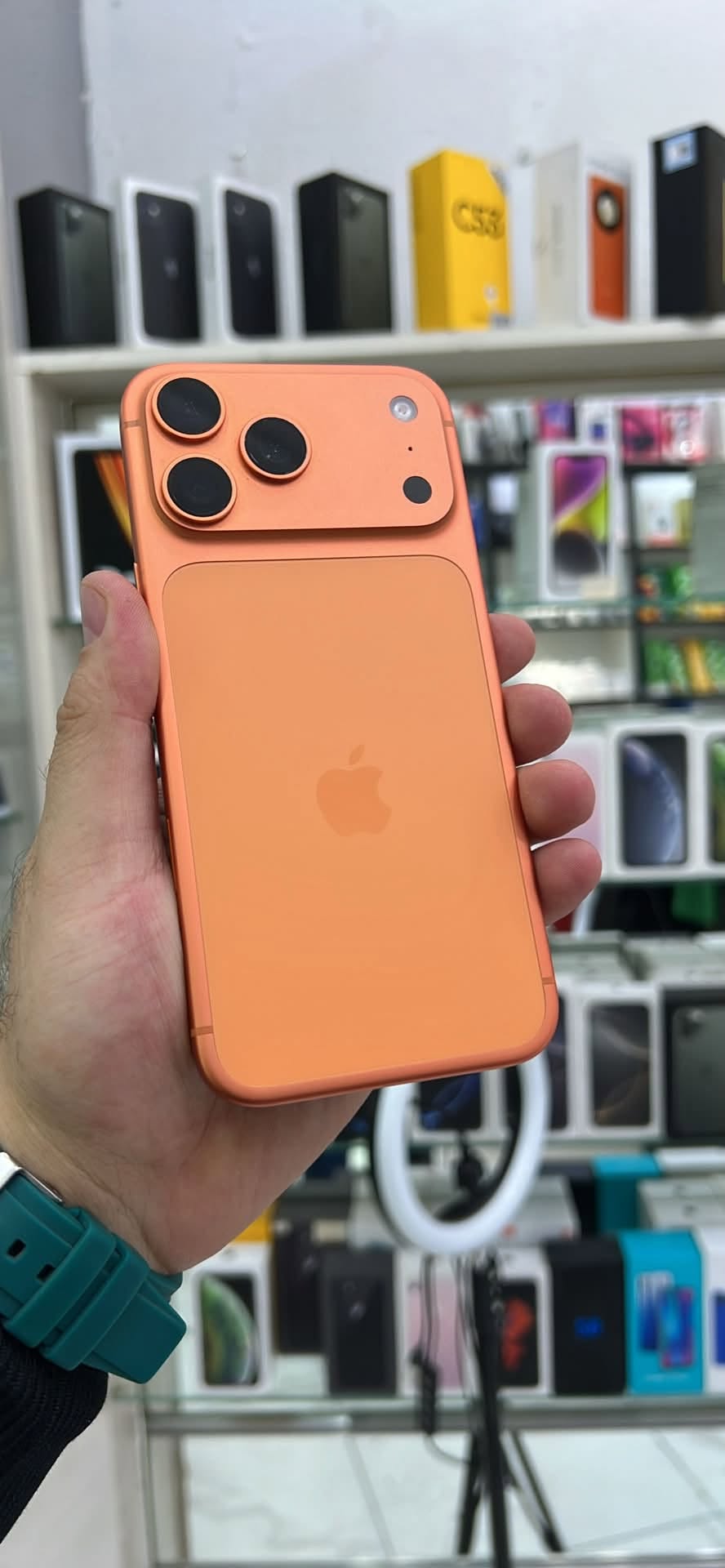 iPhone 17 Pro Max, battery 95%