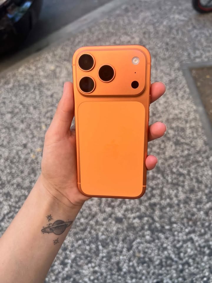 iPhone 17 Pro, დაბლოკილი